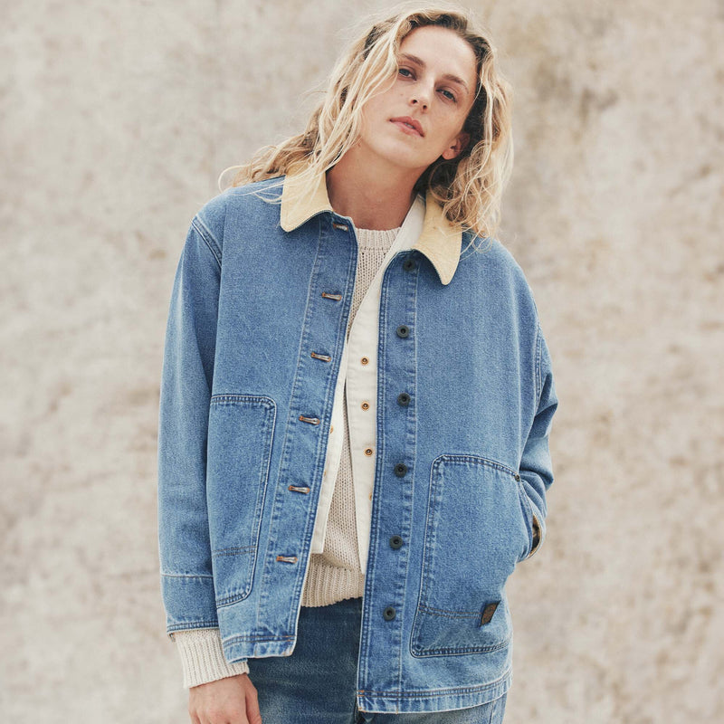 Women's 11-oz. denim barn coat par Filson | Light indigo (Blue)