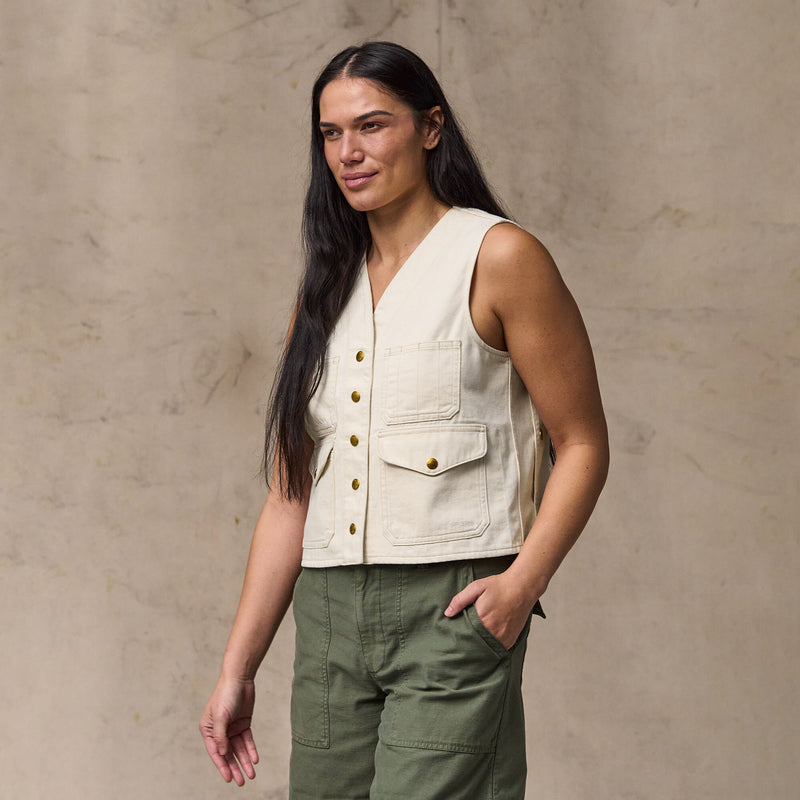 Women's archive cruiser vest par Filson | Natural seed (White)