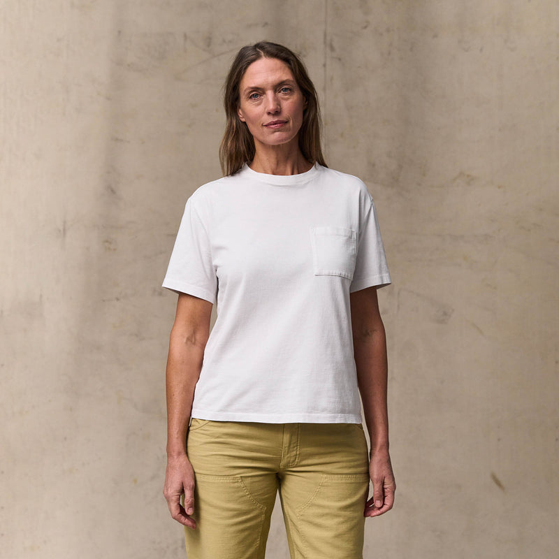 Women's short sleeve pocket tee par Filson | Bright white (White)