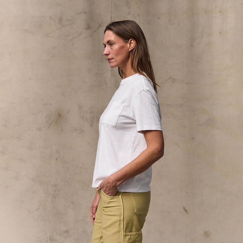 Women's short sleeve pocket tee par Filson | Bright white (White)