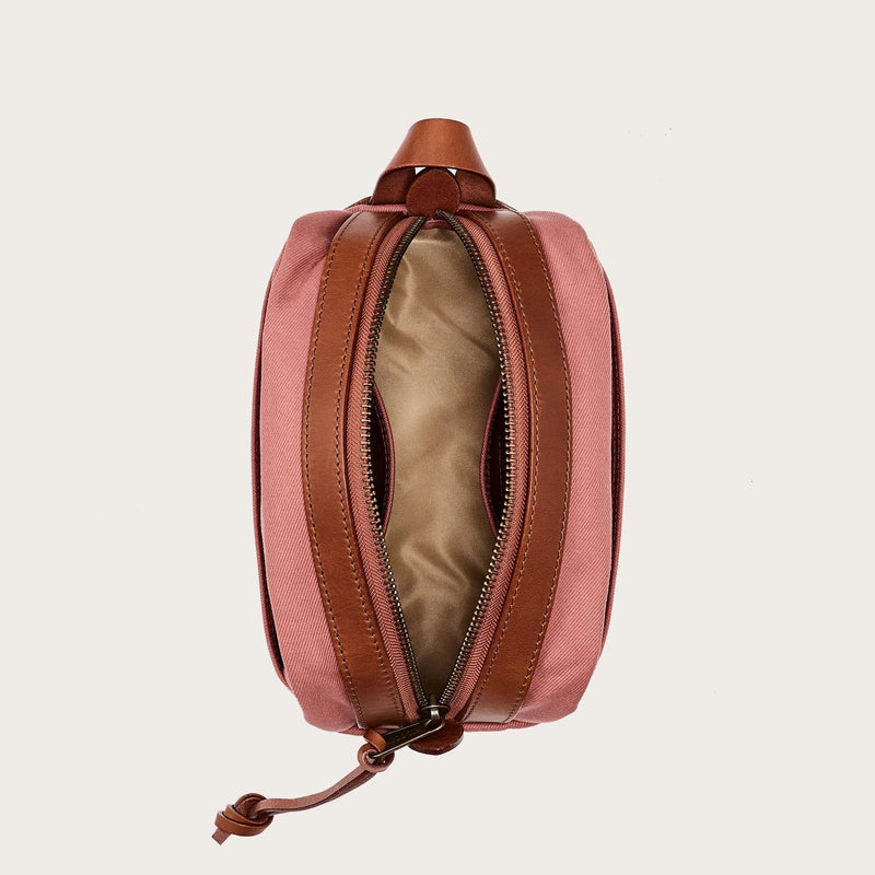 Rugged twill travel kit von Filson | Cedar red (Red)