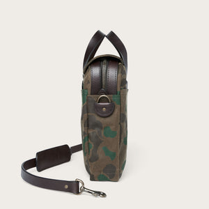 Waxed rugged twill original briefcase di Filson | Dark wax shrub camo (Grey)