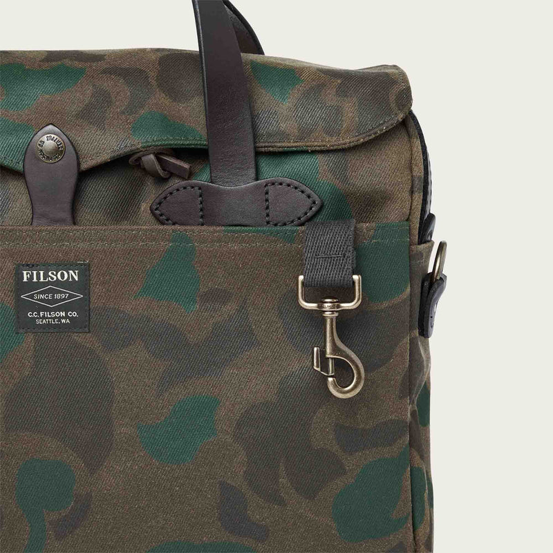 Waxed rugged twill original briefcase di Filson | Dark wax shrub camo (Grey)