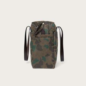 Waxed rugged twill tote bag with zipper by Filson | Dark wax shrub camo (Grey)