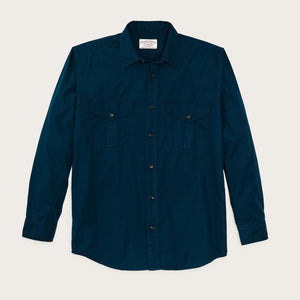 Washed feather cloth shirt di Filson | Blue mussel (Blue)