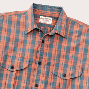Washed feather cloth shirt par Filson | Faded cedar blue plaid (Multicolour)