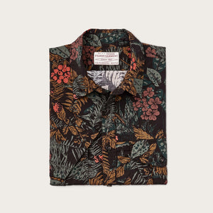 Filson's washed short sleeve feather cloth shirt di Filson | Northwest rainforest (Multicolor)