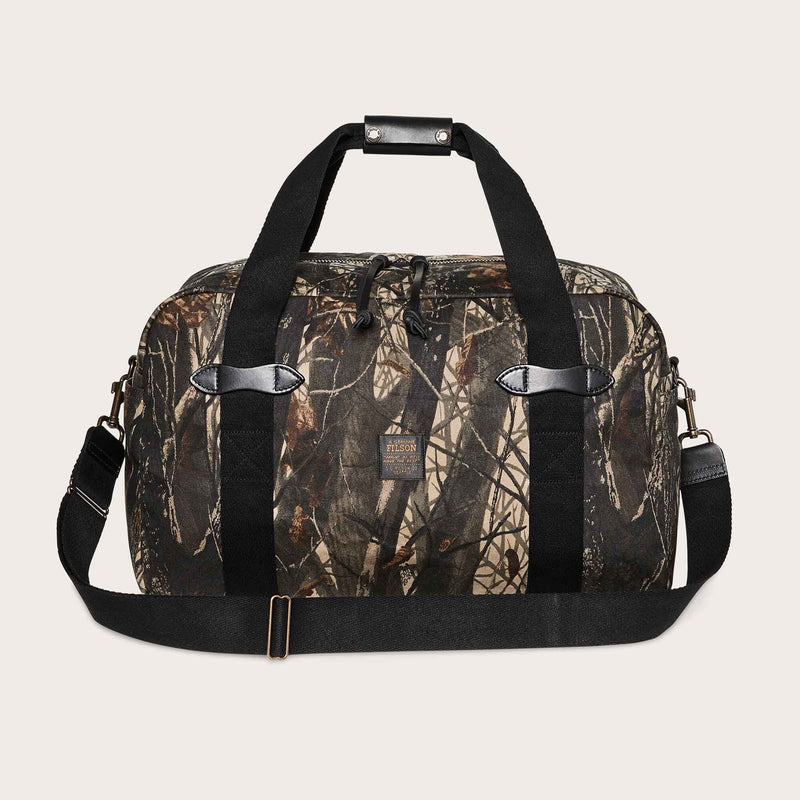 Medium tin cloth duffle bag von Filson | Realtree hardwoods c (Brown)